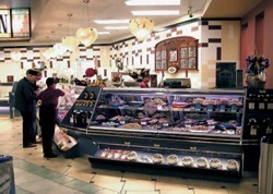 Doorless refrigerated cases